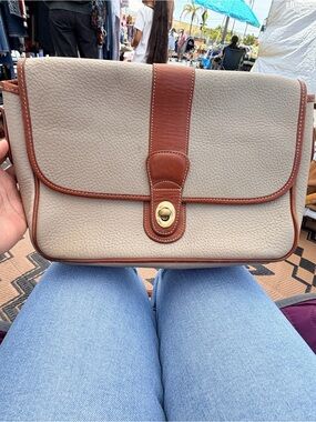 Vintage Coach 901-02 Leather Messenger Crossbody Bag British Tan & Taupe Turnloc